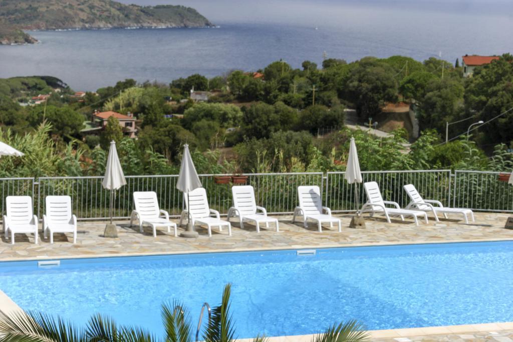 Monolocali Le Lecce Pool & Tennis Capoliveri  Rom bilde